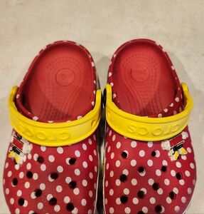 CROCS Kids Minnie Mouse Light Up Red and Yellow Polka Dot Clogs Size 11
